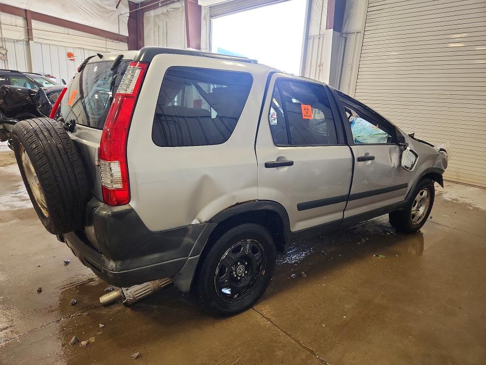 2005 Honda Cr-v VIN JHLRD78845C007878 COPART salvage auction — ROLLOVER, Il - Junking Cert Of A Vehicle, sold $275 on 2026-07-06 (photo 3)