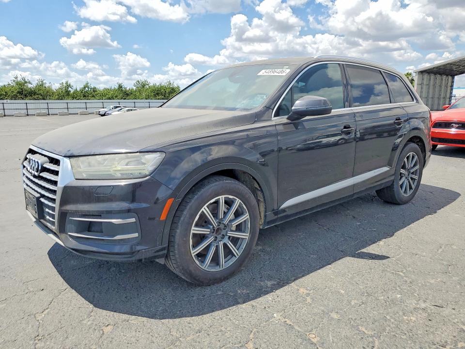 2017 Audi Q7 VIN WA1LAAF75HD013409 COPART salvage auction — MINOR DENT/SCRATCHES, Ca - Dis/Dlr/Exp Only Clean Title, sold $6,500 on 2026-07-29 (photo 1)