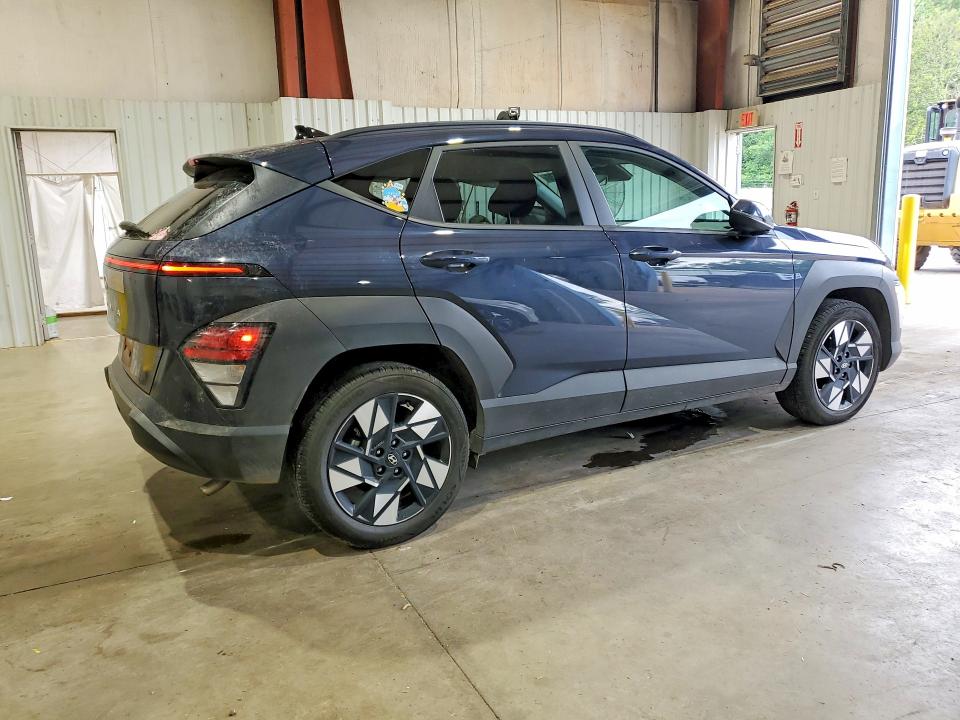 2025 Hyundai Kona VIN KM8HC3AB1SU275492 COPART salvage auction — SIDE, Tx - Salvage Vehicle Title, sold $7,100 on 2026-07-20 (photo 3)
