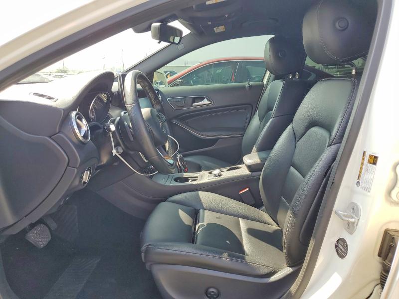 2017 Mercedes-benz Gla-class VIN WDCTG4EB3HJ332931 COPART salvage auction — MINOR DENT/SCRATCHES, Ca - Dis/Dlr/Exp Only Clean Title, sold $5,600 on 2026-07-29 (photo 7)