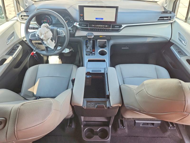 2025 Toyota Sienna VIN 5TDJRKEC3SS246632 COPART salvage auction — FRONT END, Ne - Cert Of Title W/Salvage Histor, sold $19,500 on 2026-07-08 (photo 8)