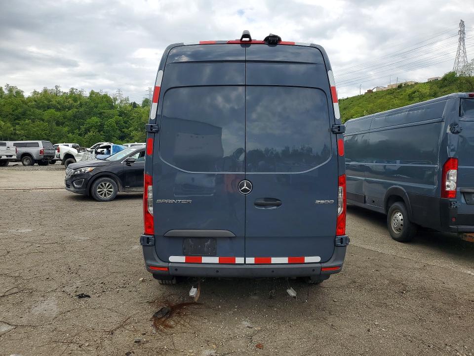 2019 Mercedes-benz Sprinter VIN WD4PF0CD3KP040651 COPART salvage auction — MINOR DENT/SCRATCHES, Wa - Vehicle Cert Of Ownership-Titl, sold $12,600 on 2026-07-29 (photo 6)