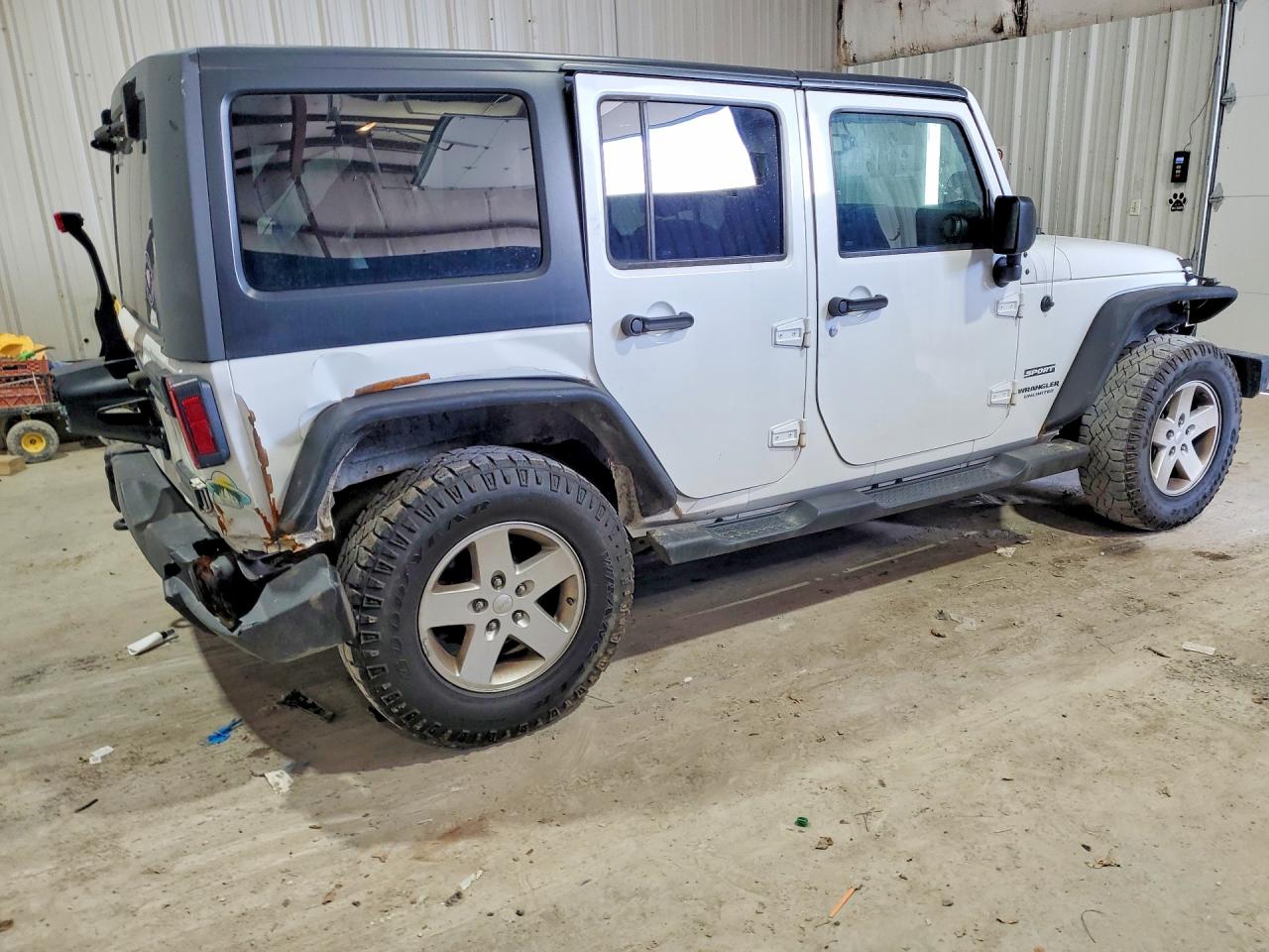 2017 Jeep Wrangler Unlimited VIN 1C4BJWDG7HL739229 COPART salvage auction — Rear End, OH - CERTIFICATE OF TITLE, sold $6,100 on 2026-07-02 (photo 3)