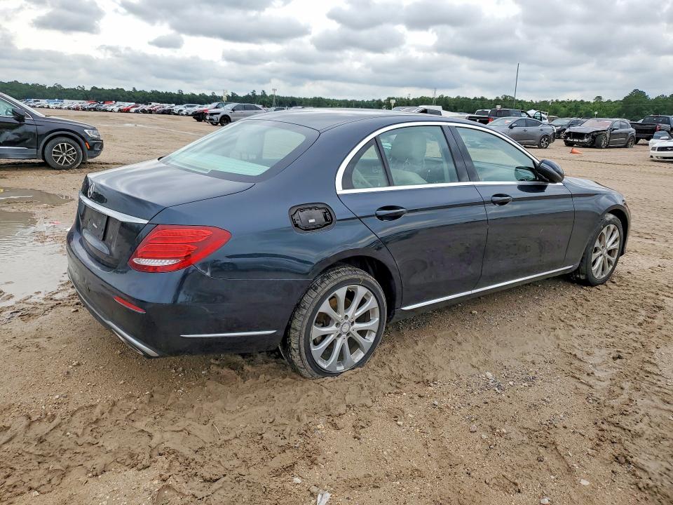 2017 Mercedes-benz VIN WDDZF4JB8HA097019 COPART salvage auction — WATER/FLOOD, Tx - Salvage Title-Flood Damage, sold $250 on 2026-07-24 (photo 3)