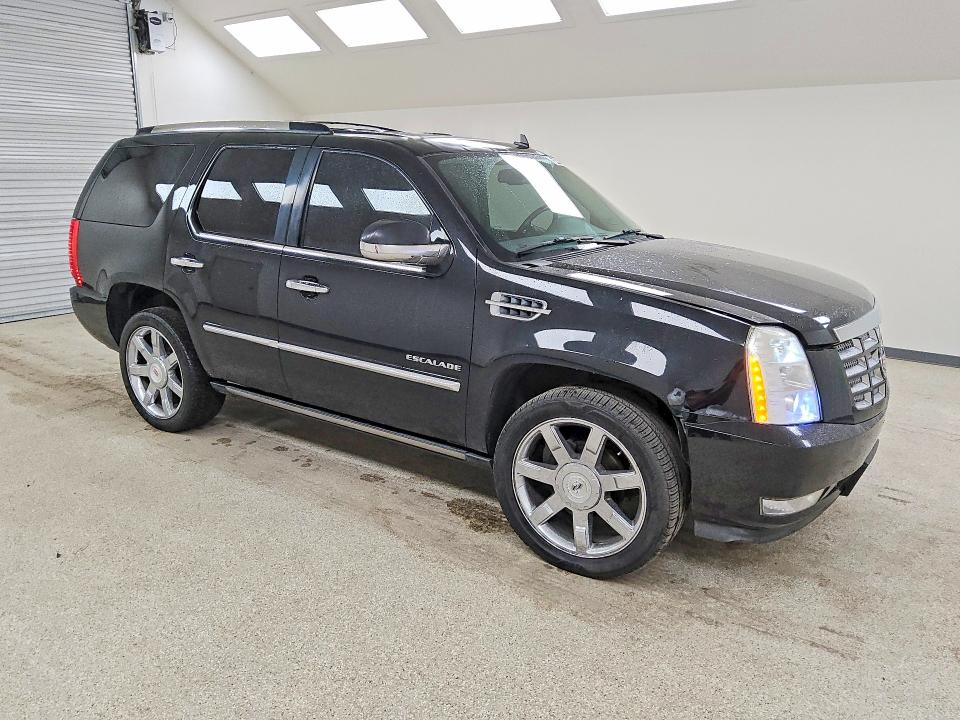 2014 Cadillac Escalade VIN 1GYS4BEF9ER243261 COPART salvage auction — FRONT END, Co - Certificate Of Title, sold $275 on 2026-07-30 (photo 4)