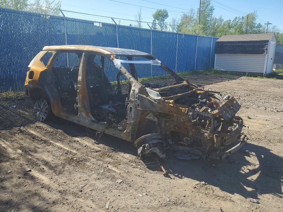 2025 Nissan Rogue sport VIN JN8BT3AB4SW173574 COPART salvage auction — BURN, Nb - Bill Of Sale Non-Repairable, sold $250 on 2026-07-30 (photo 4)