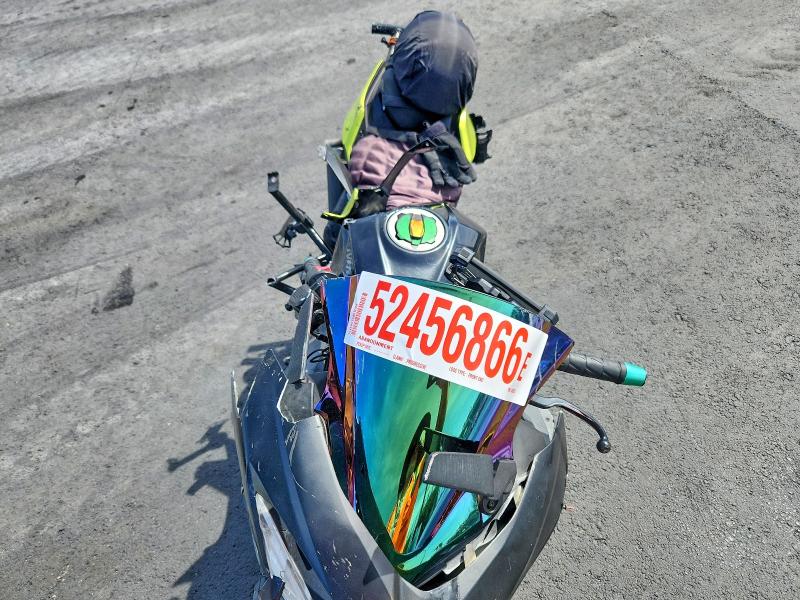 2018 Kawasaki Ex VIN JKAEXKG18JDA03621 COPART salvage auction — SIDE, Nv - Salvage Title, sold $400 on 2026-07-16 (photo 5)