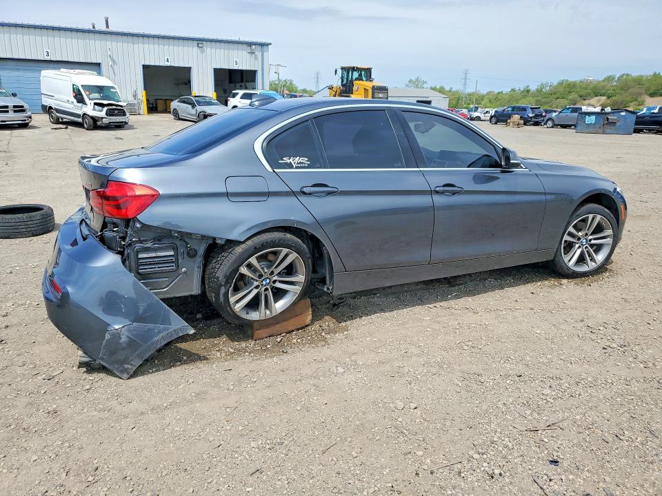 2018 BMW 3er VIN WBA8D9C57JA615611 COPART salvage auction — REAR END, IL - SALVAGE CERTIFICATE, sold $8,400 on 2026-07-29 (photo 3)