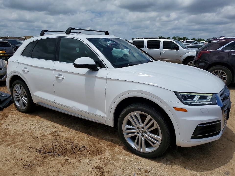 2020 Audi Q5 VIN WA1BNAFY0L2029952 COPART salvage auction — MINOR DENT/SCRATCHES, TX - CERTIFICATE OF TITLE, sold $8,900 on 2026-08-27 (photo 4)