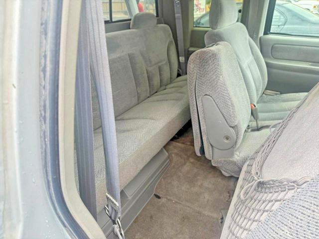 1998 Chevrolet Gmt-400 VIN 1GCHC39J6WE174884 COPART salvage auction — MINOR DENT/SCRATCHES, Az - Certificate Of Title (P), sold $7,500 on 2026-07-27 (photo 6)