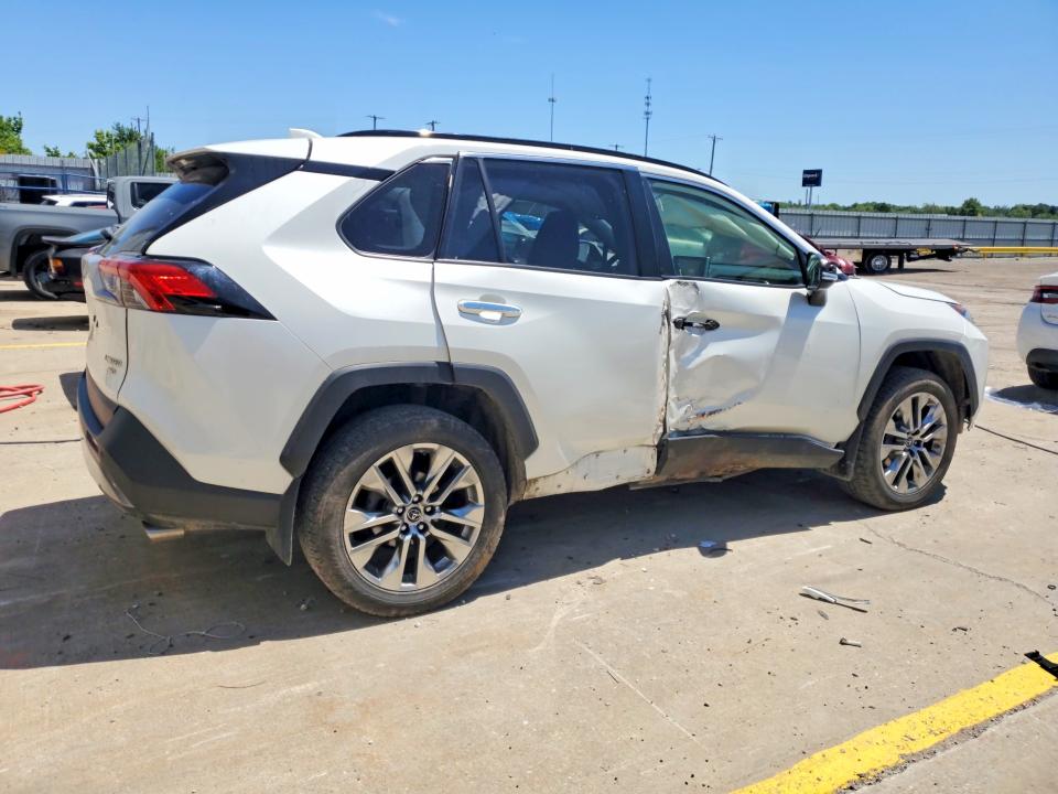 2019 Toyota VIN JTMN1RFV4KD502158 COPART salvage auction — SIDE, KY - CERT OF TITLE-SALVAGE, sold $11,100 on 2026-07-29 (photo 3)