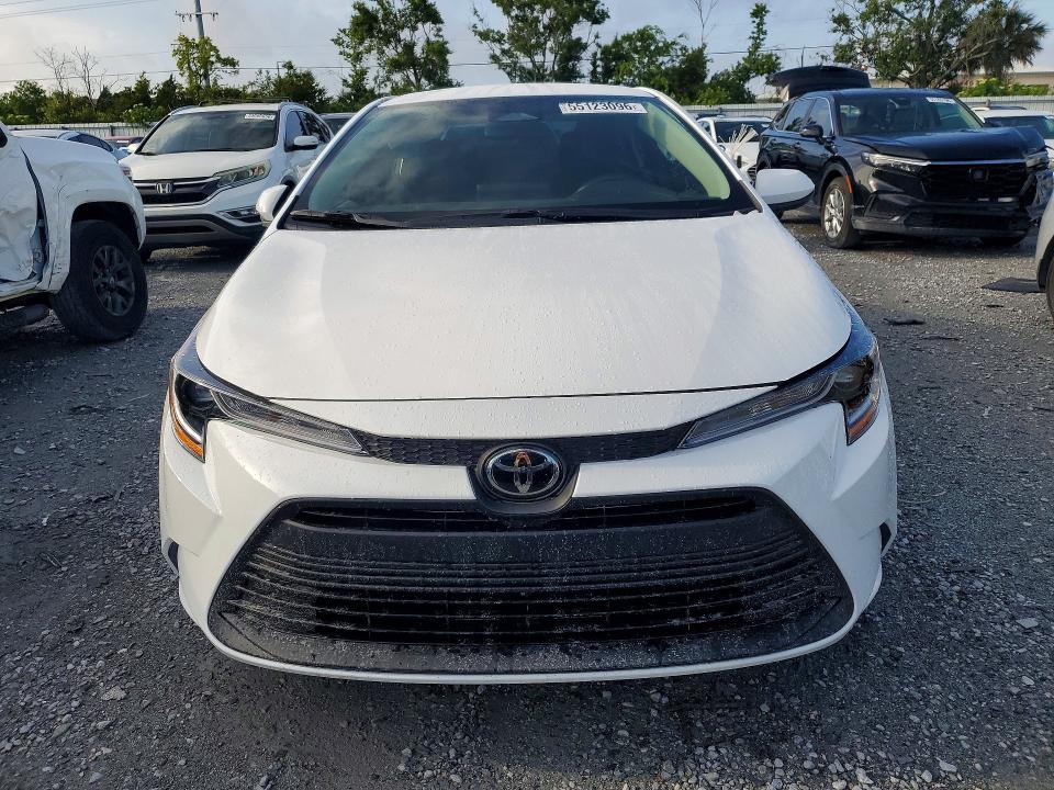 2026 Toyota Corolla VIN 5YFB4MDE2TP450186 COPART salvage auction — SIDE, Fl - Cert Of Title Slvg Rebuildable, sold $6,400 on 2026-07-14 (photo 5)