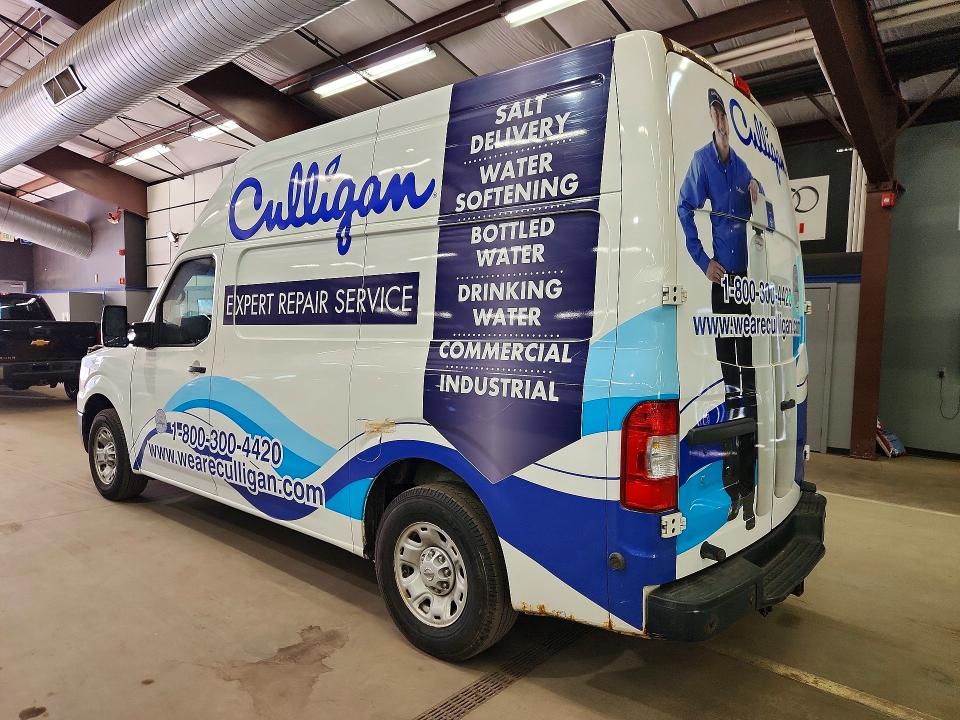 2016 Nissan Nv 2500 VIN 1N6AF0LY4GN813873 COPART salvage auction — MINOR DENT/SCRATCHES, Ny - Certificate Of Title, sold $3,950 on 2026-07-09 (photo 2)
