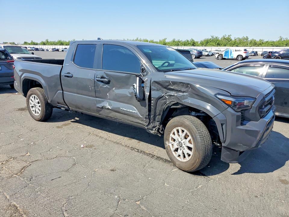 2026 Toyota Tacoma VIN 3TMLB5JN1TM229139 COPART salvage auction — SIDE, Ca - Salvage Certificate, sold $16,500 on 2026-07-02 (photo 4)