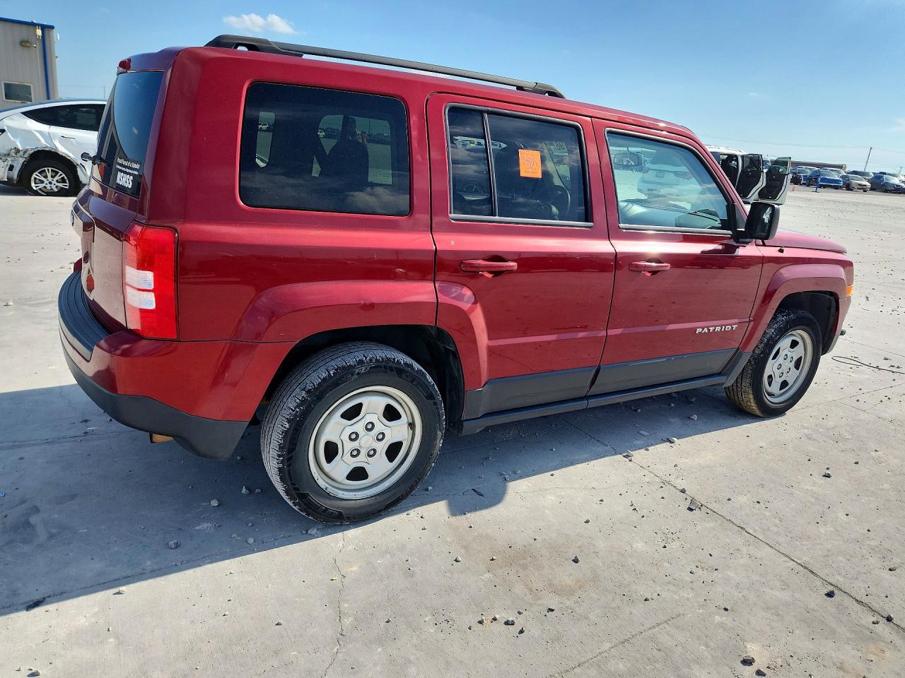 2016 Jeep Patriot VIN 1C4NJPBA1GD675232 COPART salvage auction — Side, TX - SALVAGE VEHICLE TITLE, sold $850 on 2026-07-02 (photo 3)