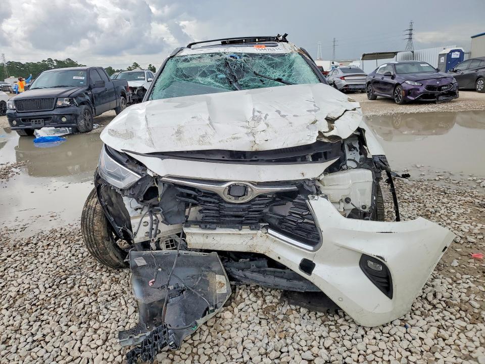 2020 Toyota Highlander VIN 5TDYZRAH9LS023988 COPART salvage auction — FRONT END, TX - SALVAGE VEHICLE TITLE (P), sold $225 on 2026-07-24 (photo 5)