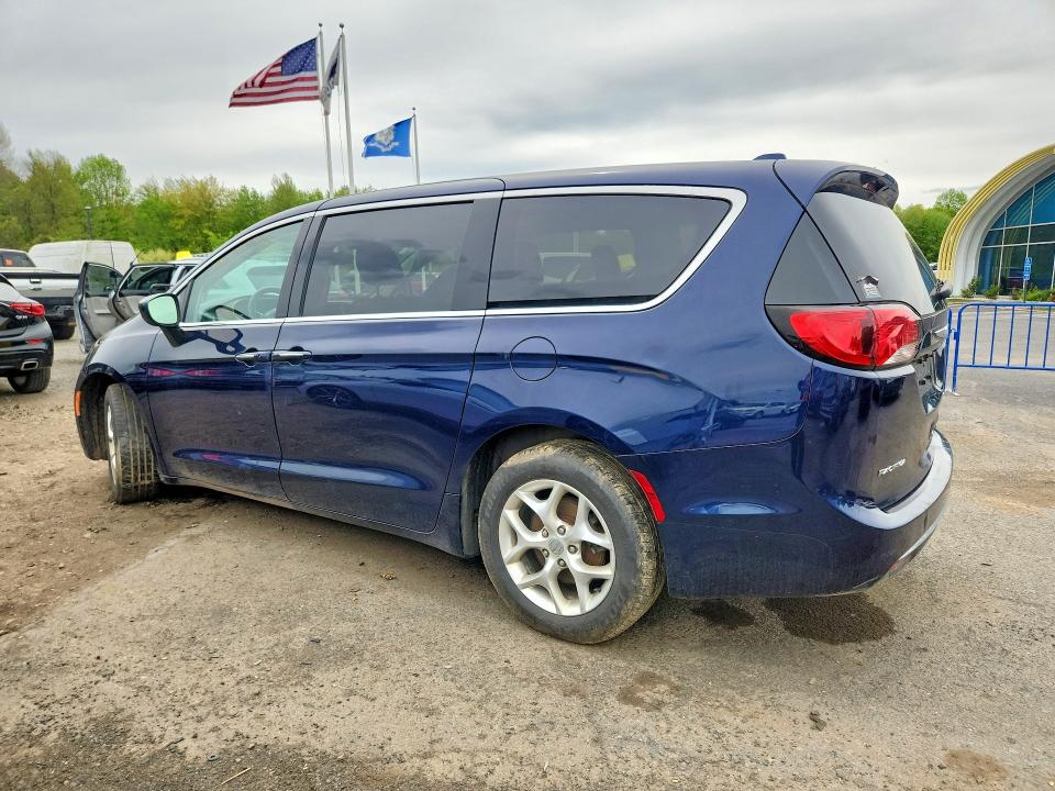 2017 Chrysler Pacifica VIN 2C4RC1BG7HR788436 COPART salvage auction — MINOR DENT/SCRATCHES, Ny - Certificate Of Title, sold $2,950 on 2026-07-14 (photo 2)