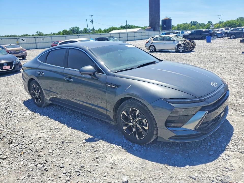 2025 Hyundai Sonata VIN KMHL64JAXSA439791 COPART salvage auction — WATER/FLOOD, AL - CERT OF TITLE-SALVAGE TITLE, sold $7,600 on 2026-07-30 (photo 4)