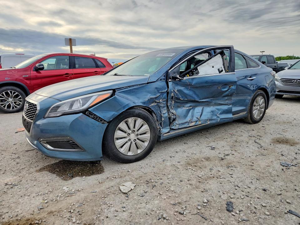 2016 Hyundai Sonata VIN KMHE24L16GA035315 COPART salvage auction — SIDE, In - Cert Of Title-Salvage Title, sold $650 on 2026-07-07 (photo 1)