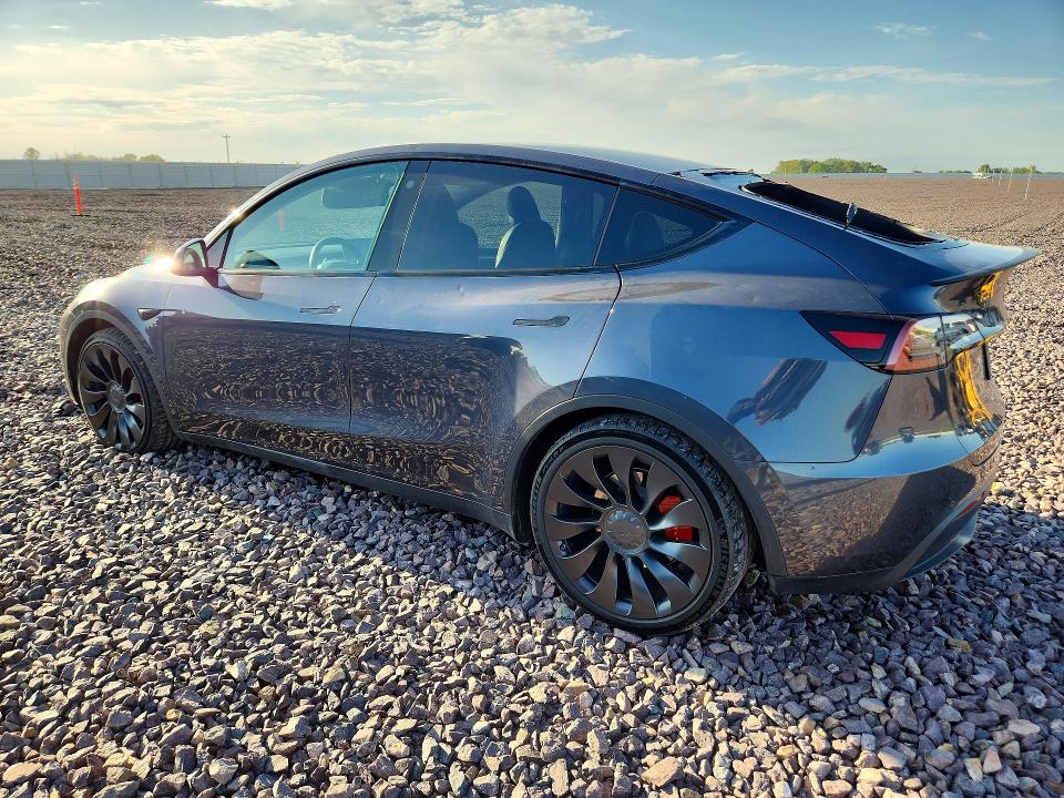 2022 Tesla Model y VIN 7SAYGDEF5NF549207 COPART salvage auction — HAIL, Mo - Certificate Of Title, sold $16,600 on 2026-07-22 (photo 2)