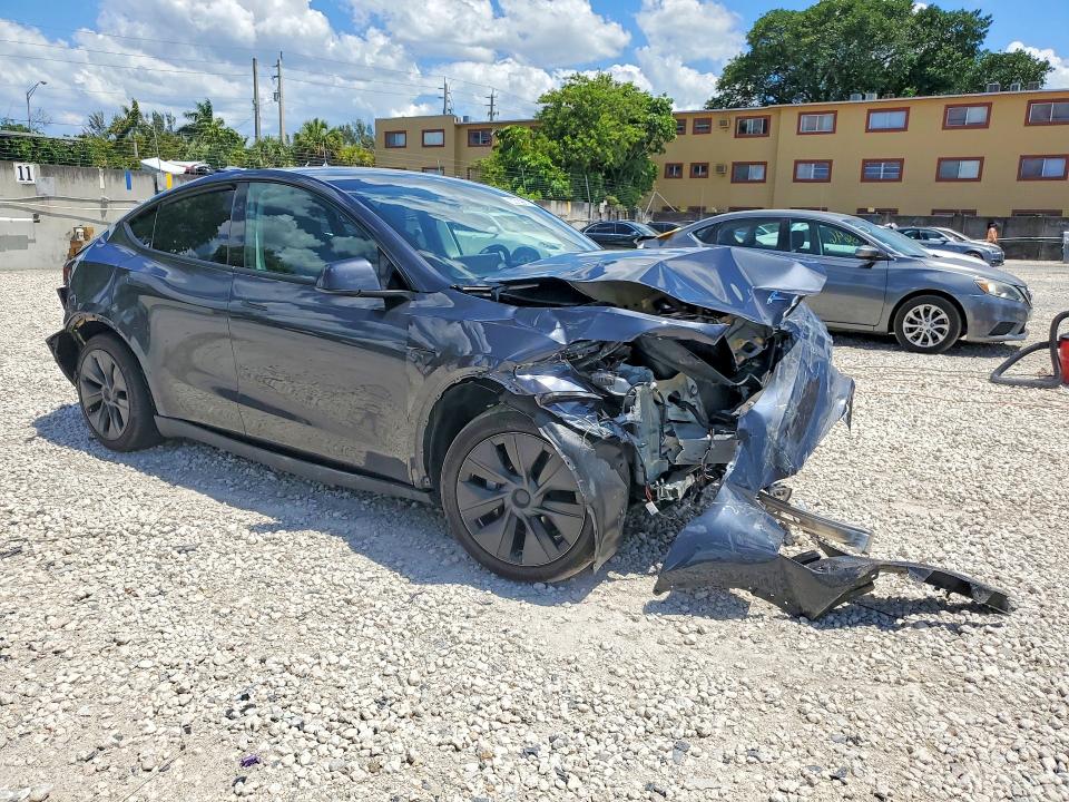 2025 Tesla VIN 7SAYGDED7SF238291 COPART salvage auction — FRONT END, Fl - Certificate Of Destruction, sold $6,600 on 2026-07-28 (photo 4)