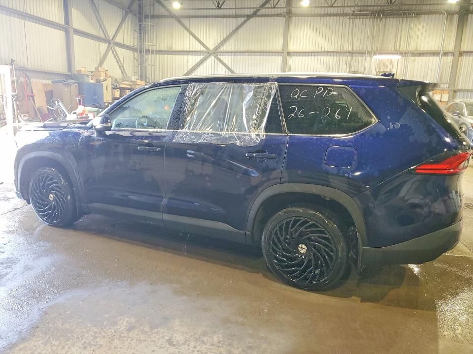 2024 Toyota Highlander VIN 5TDACAB5XRS004495 COPART salvage auction — VANDALISM, On - Permit No Brand - Unfit, sold $25,750 on 2026-07-03 (photo 2)
