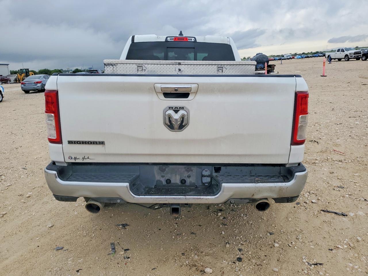 2020 Ram 1500 VIN 1C6RREBTXLN320510 COPART salvage auction — Front End, TX - SALVAGE VEHICLE TITLE, sold $6,000 on 2026-06-25 (photo 6)