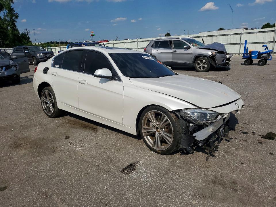 2018 BMW 3er VIN WBA8B7G50JNU95454 COPART salvage auction — FRONT END, NC - SALVAGE CERTIFICATE OF TITLE, sold $1,650 on 2026-07-30 (photo 4)