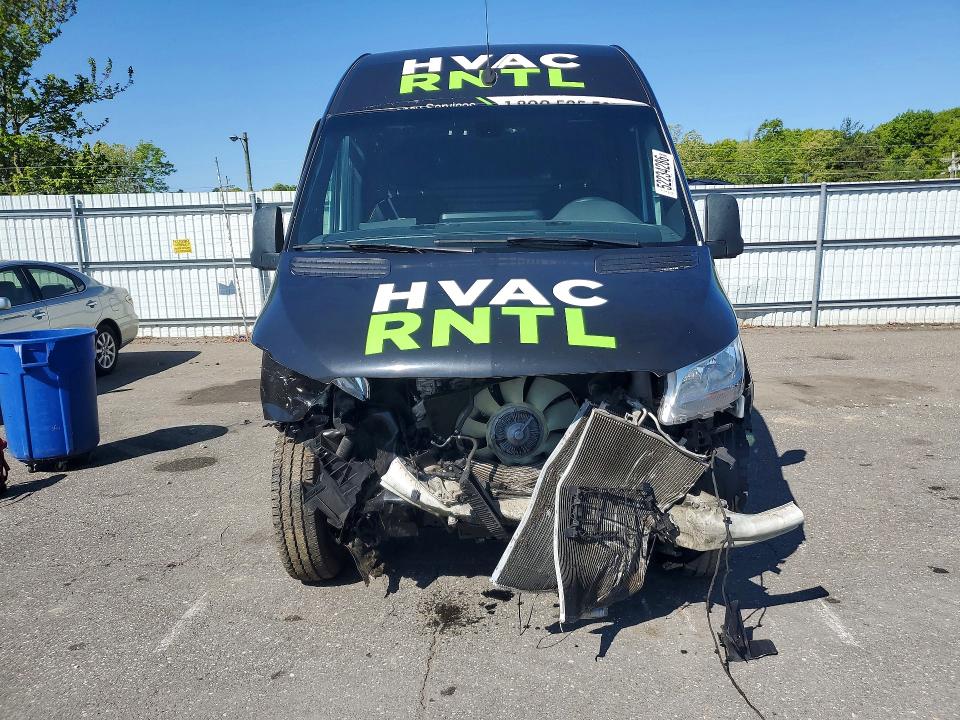2022 Mercedes-benz Sprinter VIN W1Y5EDHYXNT119734 COPART salvage auction — FRONT END, Tx - Salvage Vehicle Title, sold $150 on 2026-07-29 (photo 5)