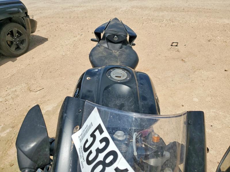 2025 Yamaha VIN JYARM38E5SA018743 COPART salvage auction — SIDE, Tx - Salvage Vehicle Title, sold $3,500 on 2026-07-09 (photo 5)