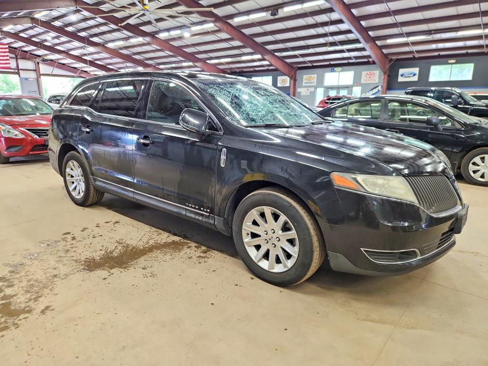 2014 Lincoln Mkt VIN 2LMHJ5NK7EBL55938 COPART salvage auction — MINOR DENT/SCRATCHES, Mt - Certificate Of Title, sold $2,100 on 2026-07-27 (photo 4)