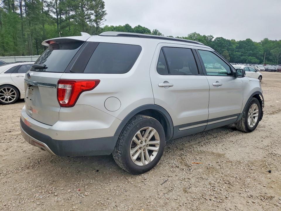 2017 Ford Explorer VIN 1FM5K7D8XHGA44885 COPART salvage auction — FRONT END, Nc - Salvage Certificate Of Title, sold $3,100 on 2026-07-03 (photo 3)