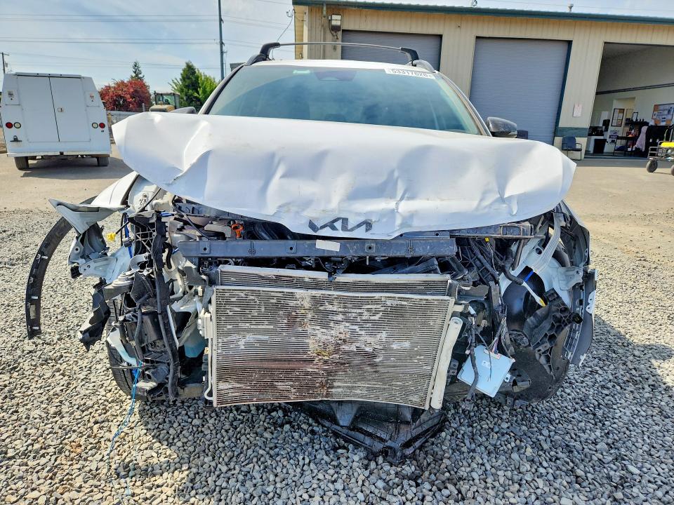 2025 Kia Sportage VIN 5XYK6CDF3SG260011 COPART salvage auction — FRONT END, Or - Salvage Title Certificate, sold $6,000 on 2026-07-07 (photo 5)
