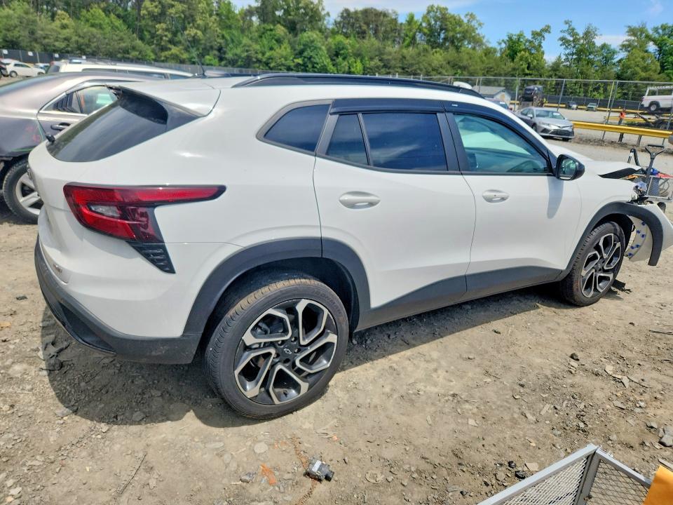 2025 Chevrolet Trax VIN KL77LJEP5SC095171 COPART salvage auction — FRONT END, Md - Cert Of Salvage > 75% Damage, sold $3,350 on 2026-07-28 (photo 3)