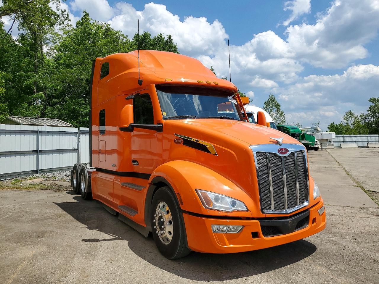 2023 Peterbilt 579 VIN 1XPBDP9X4PD850480 — COPART salvage auction photo