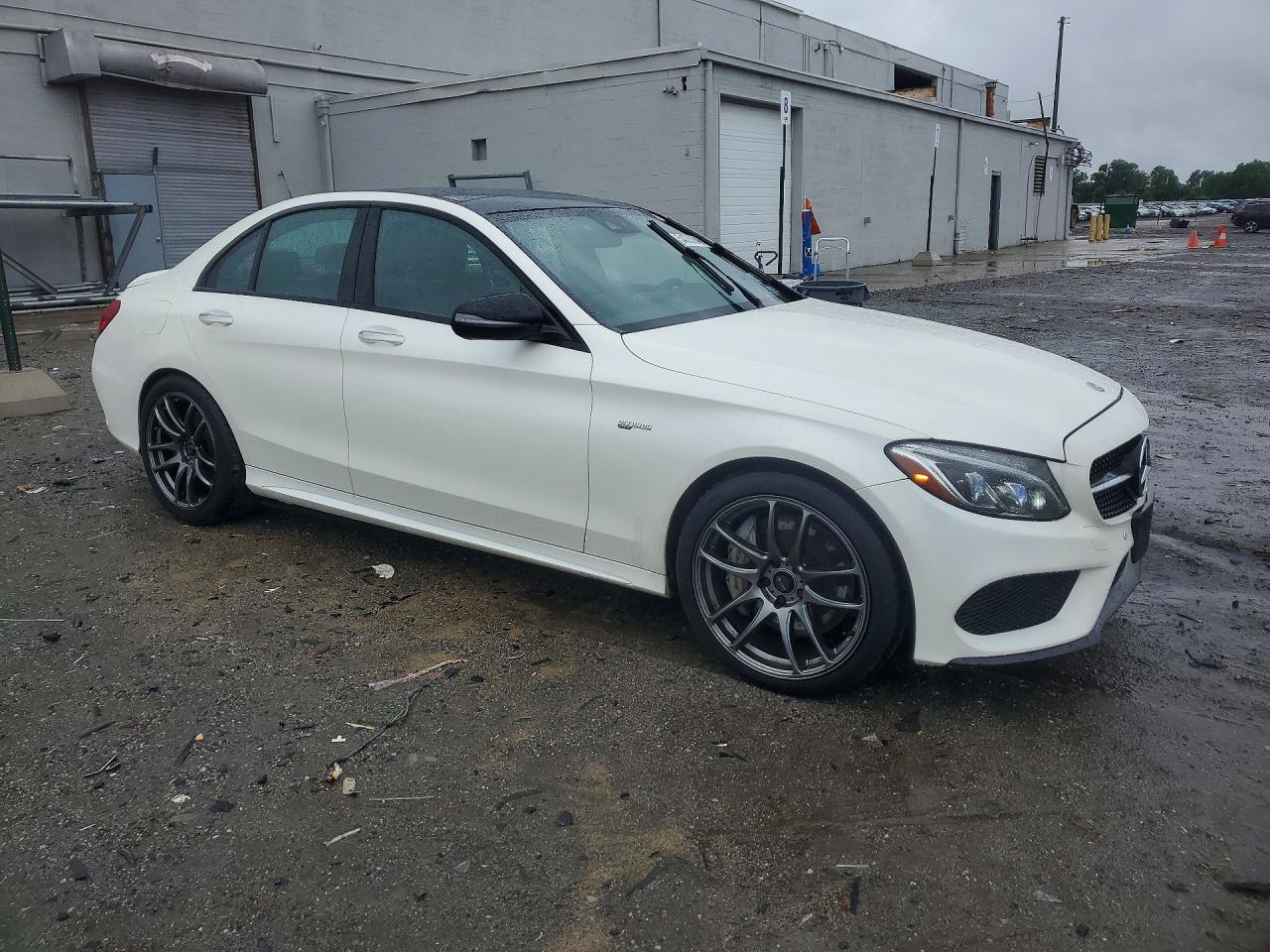 2018 Mercedes-Benz C-Class VIN 55SWF6EB4JU247044 COPART salvage auction — Minor Dent/Scratches, VA - CERTIFICATE OF TITLE, sold $16,500 on 2026-07-01 (photo 4)
