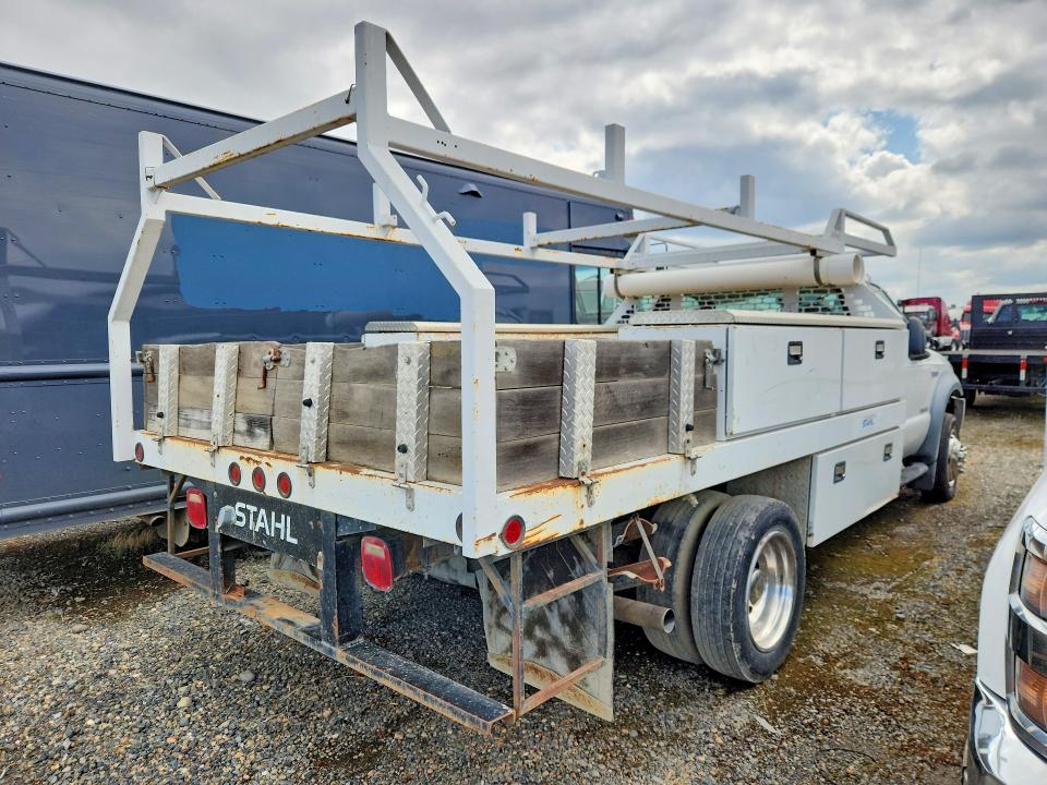 2007 Ford F550 VIN 1FDAF56PX7EA92330 COPART salvage auction — NORMAL WEAR, Ca - Dis/Dlr/Exp Only Clean Title, sold $2,250 on 2026-07-09 (photo 3)