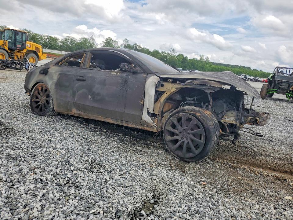 2013 Audi A5 VIN WAULFAFR9DA077518 COPART salvage auction — BURN, Sc - Cert Of Title-Salvage Fire, sold $350 on 2026-07-20 (photo 4)
