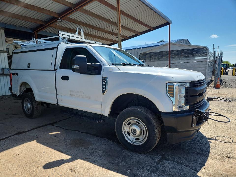 2019 Ford F-250 super duty VIN 1FTBF2B64KEG06234 COPART salvage auction — SIDE, Pa - Cert Of Title, sold $12,100 on 2026-07-14 (photo 4)