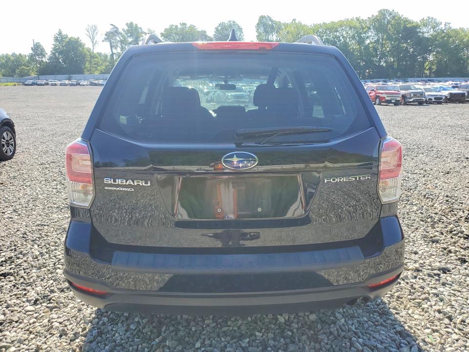 2018 Subaru Forester VIN JF2SJABC9JH615699 COPART salvage auction — MINOR DENT/SCRATCHES, NC - SALVAGE CERTIFICATE OF TITLE, sold $5,800 on 2026-07-29 (photo 6)