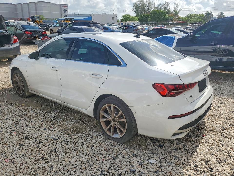 2025 Audi A3 VIN WAUGUDGY3SA039682 COPART salvage auction — SIDE, Fl - Cert Of Title Slvg Rebuildable, sold $15 on 2026-07-24 (photo 2)