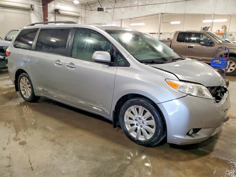 2015 Toyota Sienna VIN 5TDDK3DC0FS118931 COPART salvage auction — FRONT END, Mn - Cert Of Title-Prior Salvage, sold $3,700 on 2026-07-13 (photo 4)