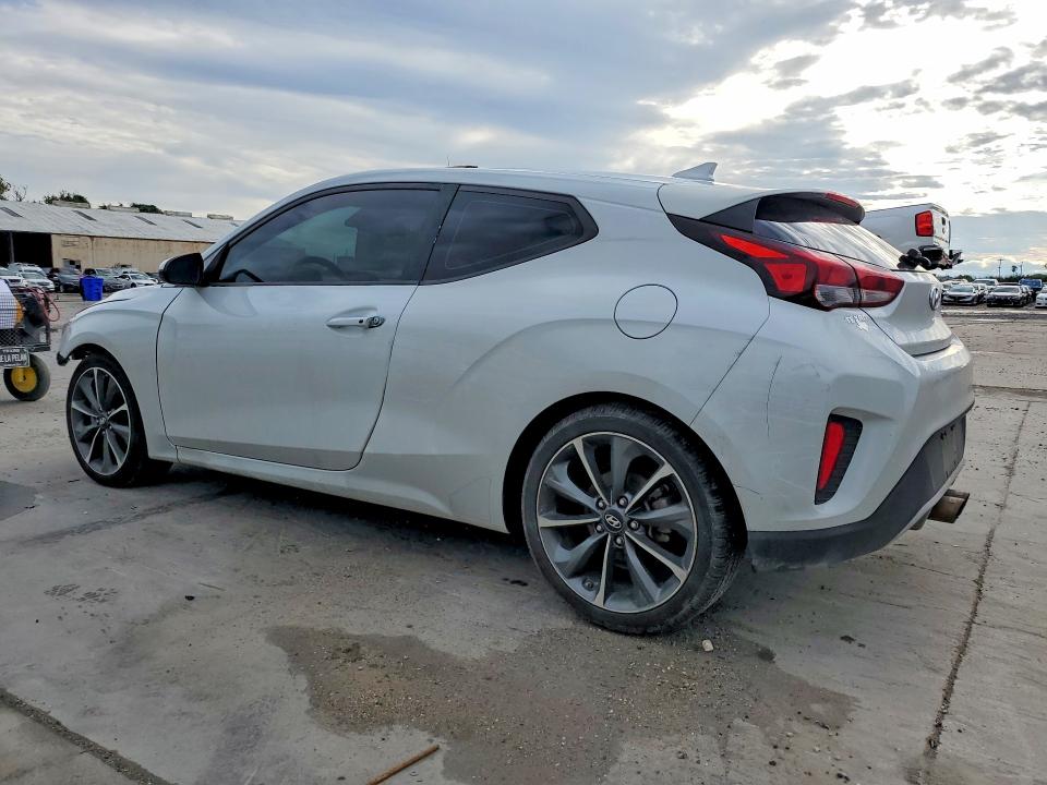 2020 Hyundai Veloster VIN KMHTG6AF4LU024843 COPART salvage auction — FRONT END, TX - SALVAGE VEHICLE TITLE, sold $3,350 on 2026-08-01 (photo 2)