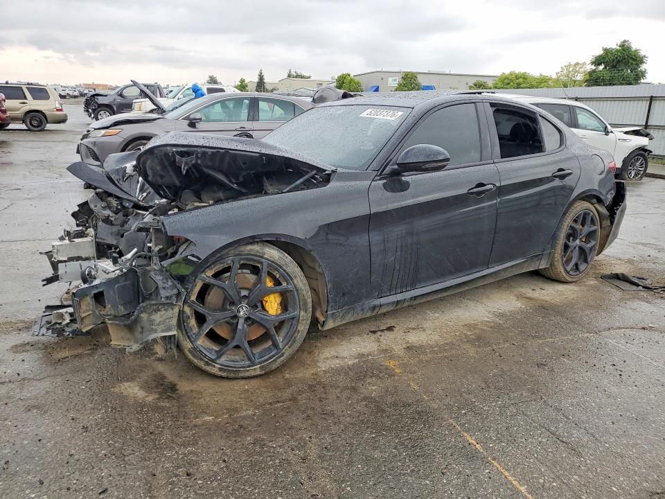 2021 Alfa romeo Giulia VIN ZARFAMBN6M7646069 COPART salvage auction — FRONT END, Ca - Salvage Certificate, sold $525 on 2026-07-24 (photo 1)
