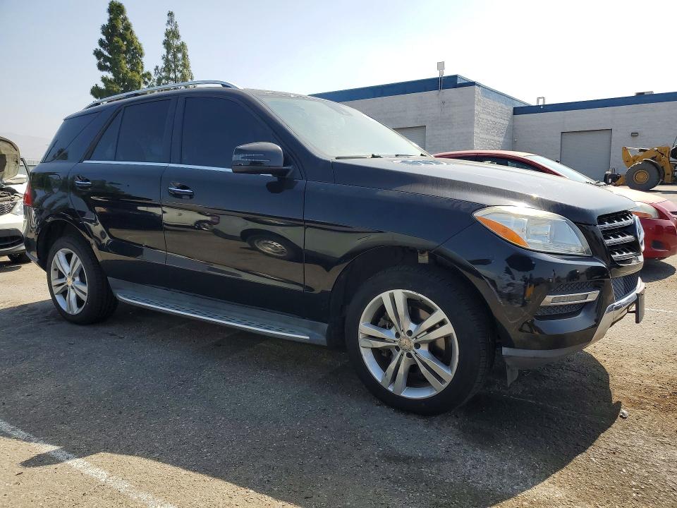 2015 Mercedes-benz M-klasse VIN 4JGDA5JBXFA612524 COPART salvage auction — NORMAL WEAR, Ca - Dis/Dlr/Exp App For Dup Clean, sold $3,850 on 2026-07-02 (photo 4)