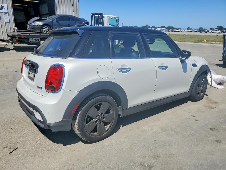 2024 Mini Cooper VIN WMW33DK00R2U69001 COPART salvage auction — FRONT END, Ca - Salvage Certificate, sold $5,950 on 2026-07-28 (photo 3)