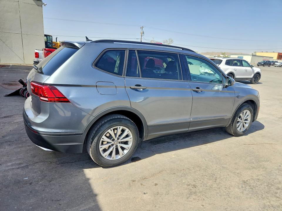 2020 Volkswagen VIN 3VV1B7AXXLM134391 COPART salvage auction — SIDE, Tx - Salvage Vehicle Title, sold $3,750 on 2026-07-31 (photo 3)