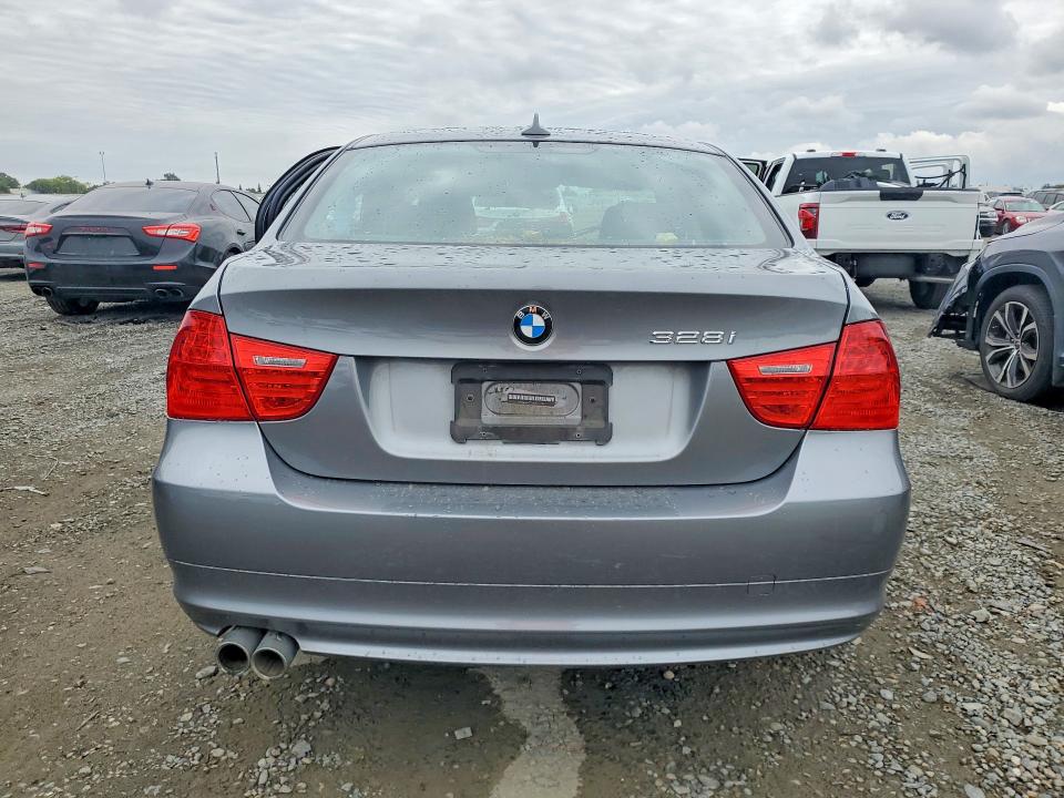 2011 BMW 3 series VIN WBAPH5C5XBA444704 COPART salvage auction — SIDE, CA - SALVAGE CERTIFICATE, sold $650 on 2026-07-14 (photo 6)
