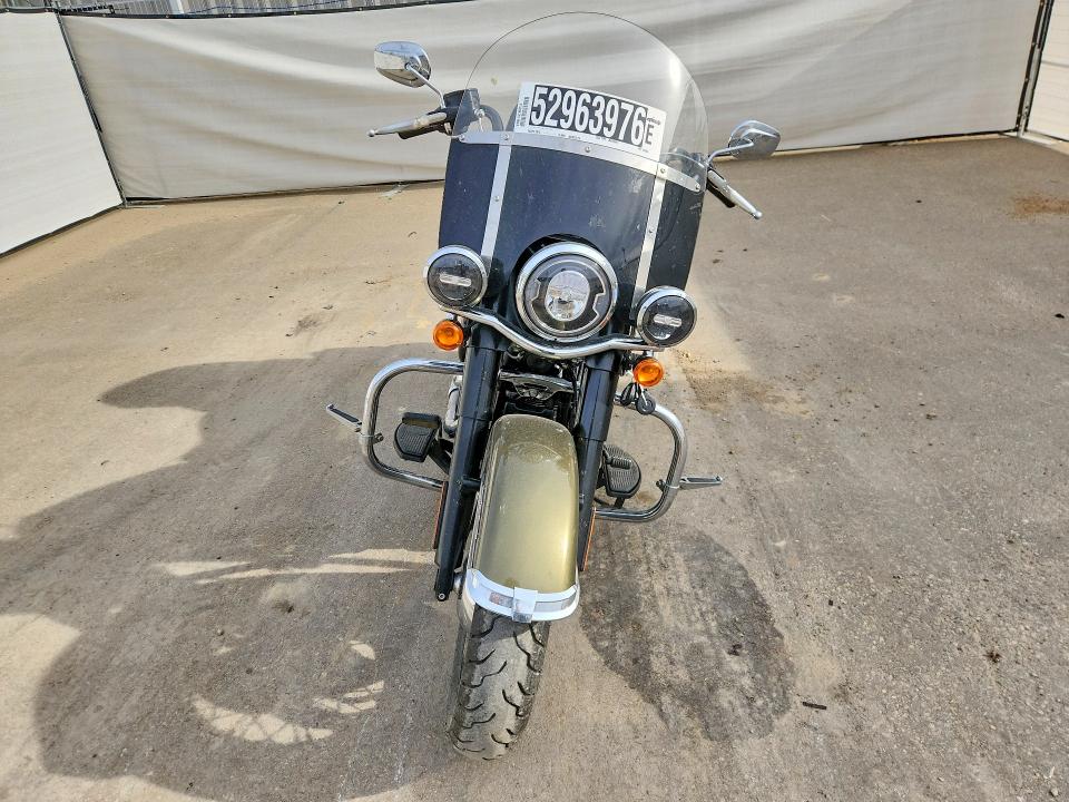 2018 Harley-davidson Flhc VIN 5HD1YAJA8JC058469 COPART salvage auction — MINOR DENT/SCRATCHES, Ab - Bos - Active, sold $7,900 on 2026-07-03 (photo 2)