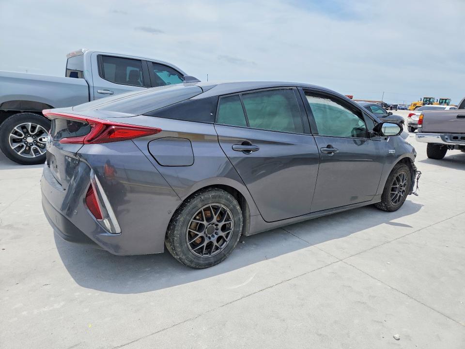 2018 Toyota Prius VIN JTDKARFP0J3075201 COPART salvage auction — FRONT END, Tx - Salvage Vehicle Title, sold $1,150 on 2026-07-17 (photo 3)